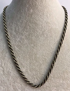 Collana Vintage Trifari TM Corda Catena Tono Oro Nero Tessuto Twisted 18 Pollici - Foto 1 di 6