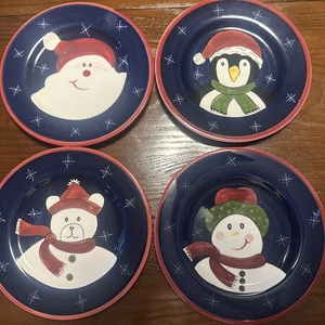 Juego de 4 Platos de Ensalada Crepúsculo Navidad Laurie Gates Muñeco de Nieve Oso - Imagen 1 de 2