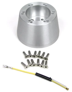 IDIDIT 2202320051 ADAPTOR 6 BOLT MOMO BLACK - Picture 1 of 1