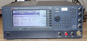 Keysight E8257D PSG Signal Generator 250kHz-50GHz opt 550, UNY MORE LOADED, GOOD - Picture 1 of 9