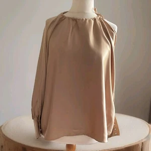 Zara Gold Blouse, Size M, great for party season - Picture 1 of 8
