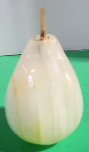 Fruta pisapapeles de piedra de mármol mármol/ónix pulido vintage - pera amarilla - Imagen 1 de 6