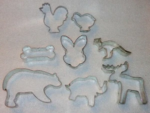 8 CORTADORES DE GALLETAS DE METAL DE COLECCIÓN HUESO DE PERRO CANGURO OSO ALCE ELEFANTE GALLO CONEJITO - Imagen 1 de 5