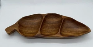 Monkey Pod Carved Wood Woods Honolulu Hawaii Snack Tray Peapod MCM Retro - Picture 1 of 5