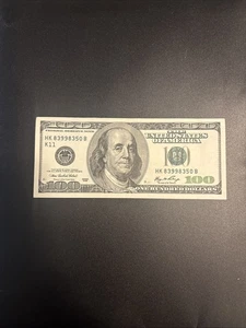 $100 bill (One Hundred Dollar Bill) - Series 2006 (Circulated) - Picture 1 of 2