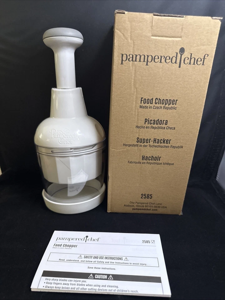Pampered Chef Push Function Food Chopper - White