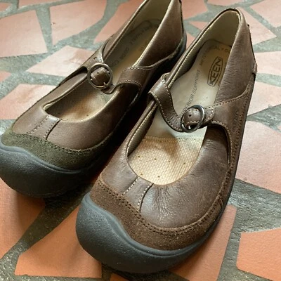 Sandalias Keen para mujer Mary Jane punta de goma dos tonos talla 7 zapatos para caminar senderismo  Foto 1 de 4