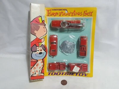 NUEVO Juego de extinción de incendios Tootsietoy 1969 fundido a presión camión de bomberos vehículo juguetes Foto 1 de 4