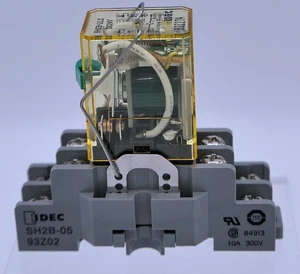 NEW IDEC SH2B-05 base with RH2B-UL AC24V Relay (MJ) - Picture 1 of 4