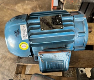 WEG MOTOR VV7 11/2 HP MODEL 00158ET3E145TC 1755 RPM 230/460 V 4.04/2.02 AMP 3PH - Picture 1 of 3