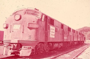 pc penn central  E-7a 4029 original railroad slide - Picture 1 of 1