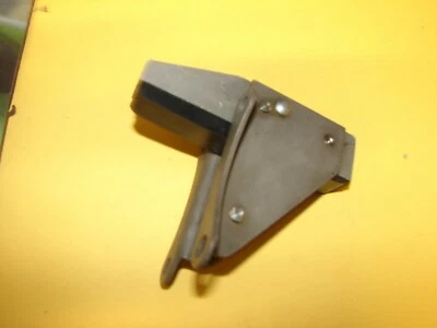 NOS Yamaha OEM Stopper 2 Guide 70-71 XS1 1972 XS2 1973 TX650 256-12241-00  - Image 1 of 2