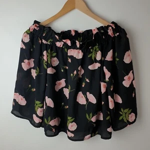 Atmos & Here Womens Size 6 Black Floral Cropped Off Shoulder Top Blouse Summer - Picture 1 of 9