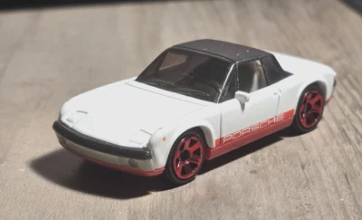 Matchbox Porsche 914 Diecast Model Car 1:60 luxury vehicle - Image 1 of 4