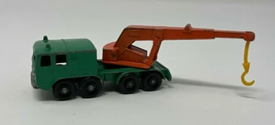 1960s MATCHBOX TOYS # 30  8-WHEEL CRANE MADE IN ENGLAND BY LESNEY CO.  - Image 1 of 3