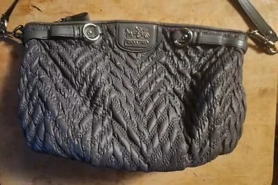 蔻驰麦迪逊挎包单肩包灰色绗缝70周年钱包 — 第 1/4 张图片