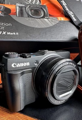 Canon PowerShot G1 X Mark II 12.8 MP Digitalkamera - Schwarz LIMITED EDITION - Bild 1 von 4