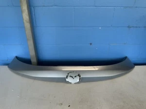 2017-2021 MAZDA CX-5 REAR TRUNK LID TRIM COVER MOLDING OEM KB7W-50811 - Foto 1 di 13