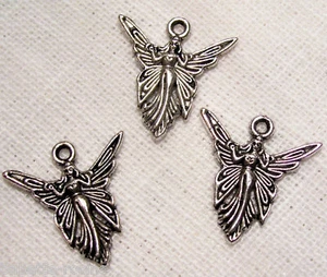 021 - LOT de 3 FÉES AILES PAPILLON argenté ** 20 x 20 mm ** CHARMS / BRELOQUES - Picture 1 of 1