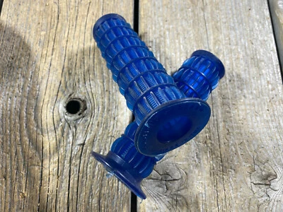 OLD SCHOOL BMX GRIPS MX WAFFLE CASSANO PLASTICHE MADE IN ITALY FUAN OAKLEY NOS - Image 1 of 4