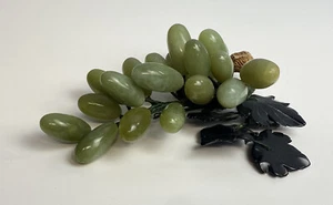 Green Jade w/ Carved Stone Leaves Grape Cluster Vintage Mid-Century MCM Decor - Bild 1 von 6