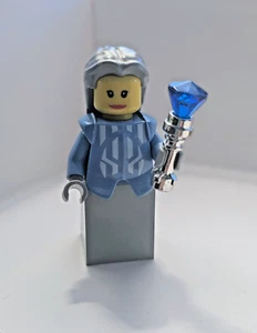 Vintage Lego Knights Kingdom II Chess Queen Minifigure CAS275 - Picture 1 of 2