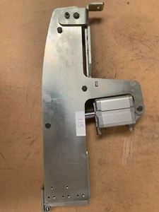 CNC Pneumatic Gripper Assembly - Picture 1 of 8