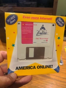 America Online AOL Version 2.5 For Macintosh 1995 3.5" Floppy Disk Vintage - Picture 1 of 3