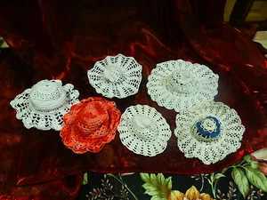 lot l fait main crochet coton ,peuvent faire des futurs chapeaux de poupée - Imagen 1 de 1