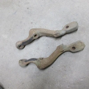 69 70 71 72 73 74 75 76 CHEVROLET CORVETTE ORIGINAL GM STEERING KNUCKLE ARMS L&R - Picture 1 of 4