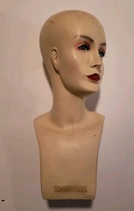 Vintage Gips Schaufensterpuppe Kopf Perücke bemalte Augen Halloween Büste - Bild 1 von 10