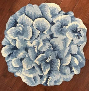 Unique Blue Floral 29” Round Cotton Needlepoint Rug— Child’s Bedroom/Bath EUC - Picture 1 of 3