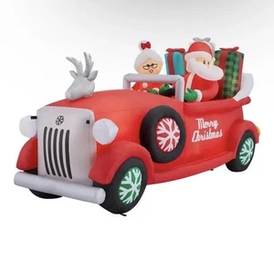 Gemmy 7,5 Fuß Santa und Mrs Claus im Oldtimer Auto fahren luftgeblasen Hof aufblasbar - Bild 1 von 2