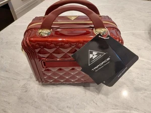 TRIFORCE Elite Performance Travel Case Makeup Bag Hard Cover Red NEW - Picture 1 of 7