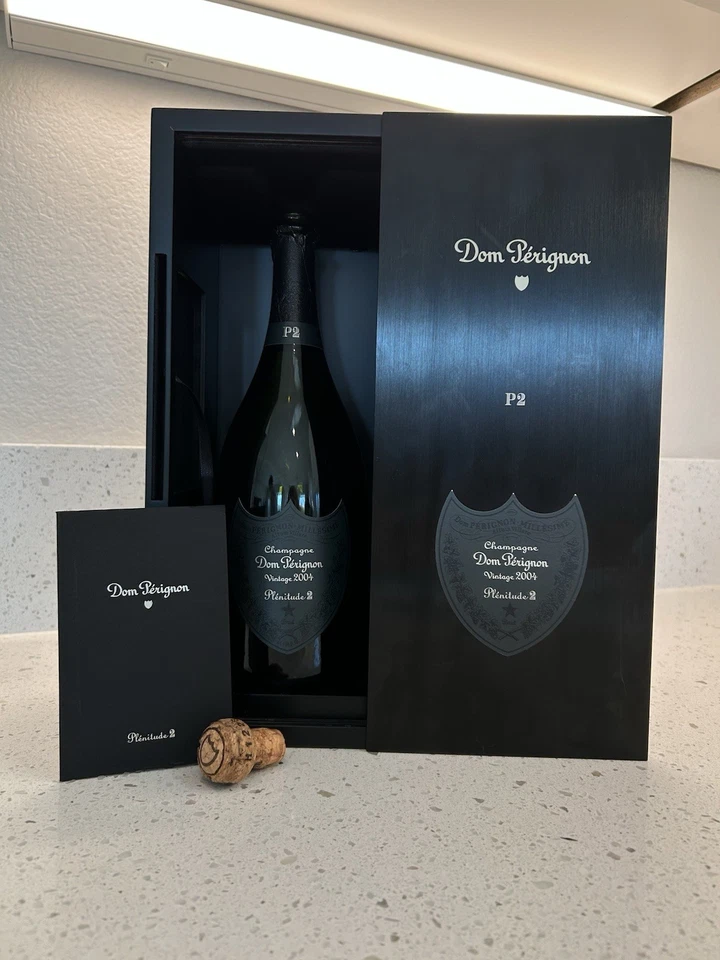 Botella de champán vacía Dom Perignon Brut Vintage 2004, caja e inserto; 750 ml Foto 1 de 4
