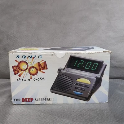 Sonic Alert SB-1000 Sonic Boom Alarm Clock for Deep Sleepers with Vibrator - Image 1 of 4