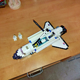 Lego Shuttle set 10231 *Used *