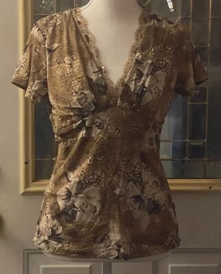 Short Sleeved Blouse - Emma James - Tan/Brown Floral Print - Medium - Image 1 of 2