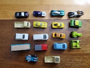 18 Mini Toy Vehicles & Parts-Imperial/GM Corp/GALOOB/TARA/TOMY/Yujin/Playmates - Picture 1 of 4