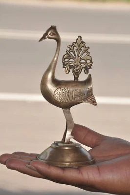 Botella de polvo de ojo negro vintage hecha a mano con forma de pavo real/figura laca Foto 1 de 4