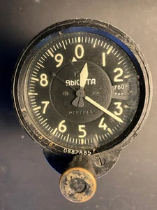 Soviet Russian Aircraft Altimeter (VD-10) - Picture 1 of 3