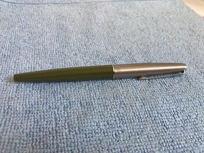 Vintage Parker 45 Fountain Pen Green and Stainless - Image 1 of 4