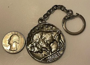 Vintage übergroßer Schlüsselanhänger 1877 Indian Head Penny & Büffel Nickel große Münze - Bild 1 von 5
