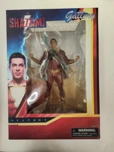 Gallery Shazam Action Figure - Picture 1 of 2