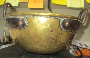 Antique 1800's American Brass Candy Kettle Hammered Cauldron Wrought Iron Handle - Picture 1 of 5