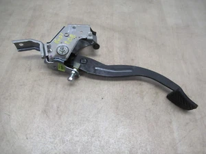 HYUNDAI i20 PB 1.4 Pedal Kupplungspedal 32802-1J100  (208) - Picture 1 of 6