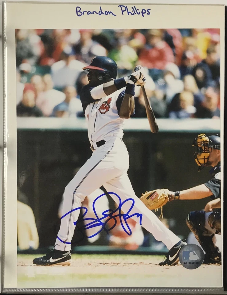 Foto de acción a color autografiada por Brandon Phillips de los Indios de Cleveland 8x10 Foto 1 de 1