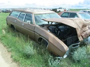 1972 GALAXIE 500 Country Sedan Wagon -- Parklamp / Parking Light Assembly - Picture 1 of 11
