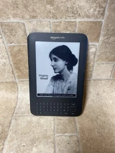 Amazon Kindle Keyboard D00901 3rd Generation 4GB, 6in - Afbeelding 1 van 7