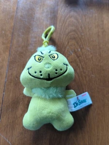 Aurora Dr Seuss Grinch Backpack Clip Mini Plush - Picture 1 of 6